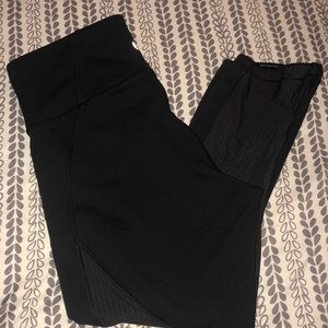Lulu lemon high waist crops sz 6